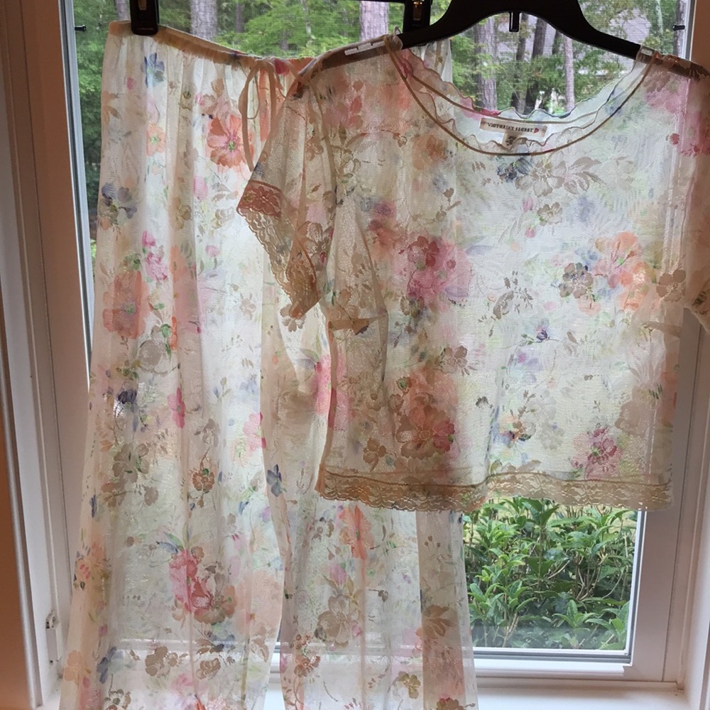 ❤️Gorgeous Vintage VICTORIA’S SECRET lounge wear❤️swimsuit cover up - Picture 10 of 16